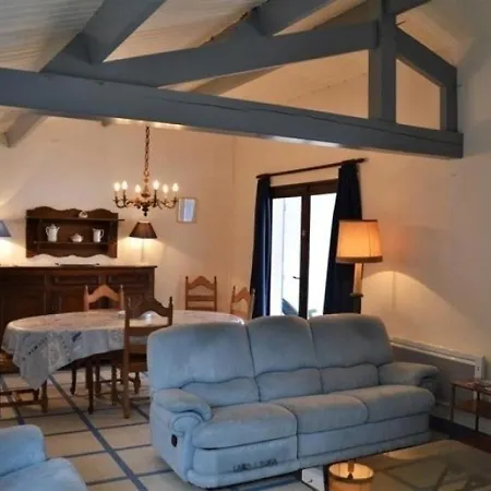 Casa de Férias House 4 Personnes Noirmoutier : Maison De Vacances Pour 4 Personnes Dans Le Bois Des Eloux A L'epine. *