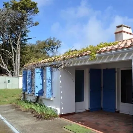 House 4 Personnes Noirmoutier : Maison De Vacances Pour 4 Personnes Dans Le Bois Des Eloux A L'epine. L'Epine (Vendee)